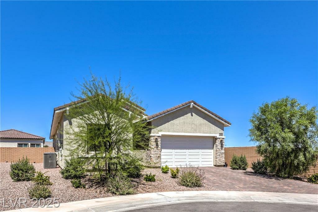 879 Klamath Springs Street  Henderson NV 89011 photo