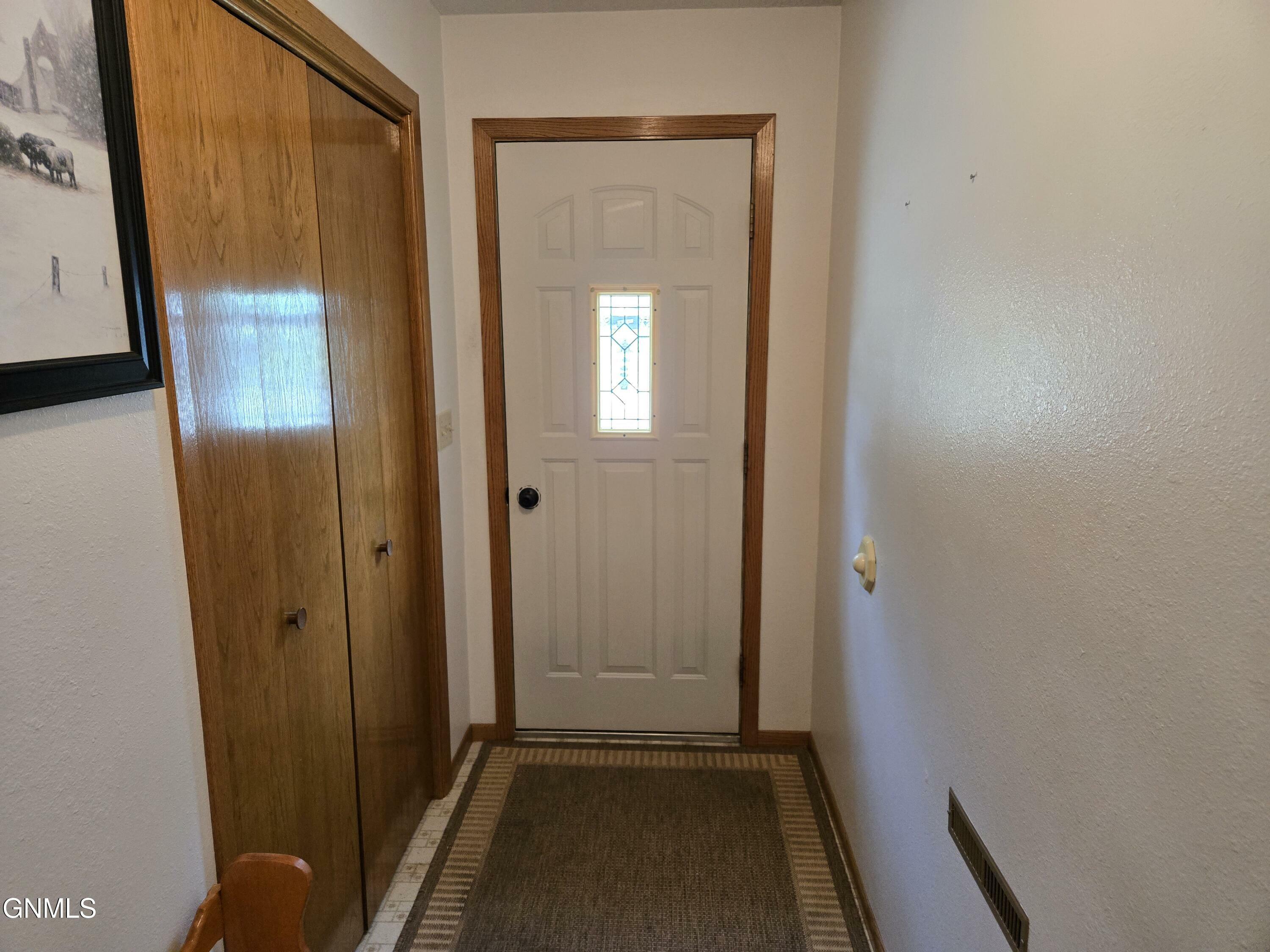 Property Photo: 103 N Ave E ND 58573