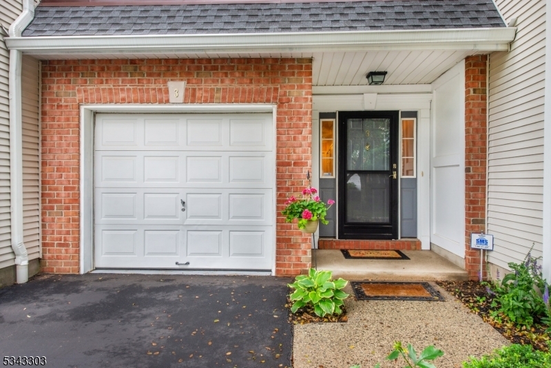 Property Photo: 3 Knox Ct NJ 07920