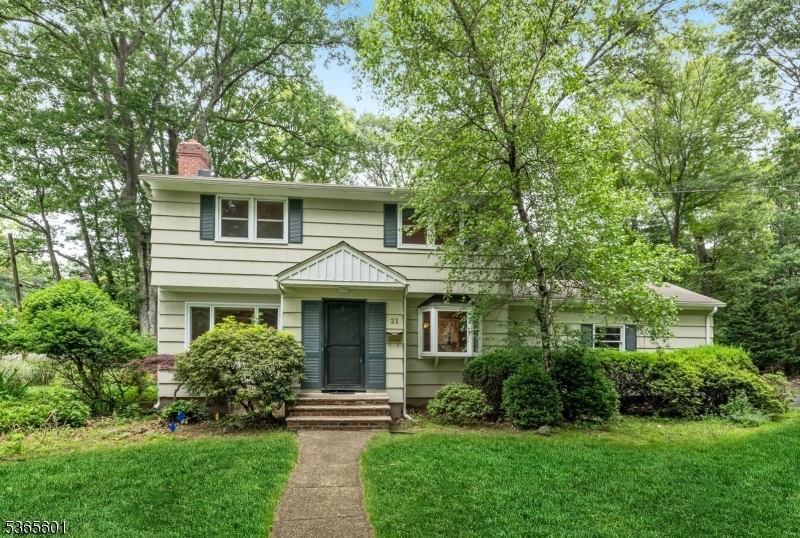 Property Photo:  21 Dale Ave  NJ 07481 