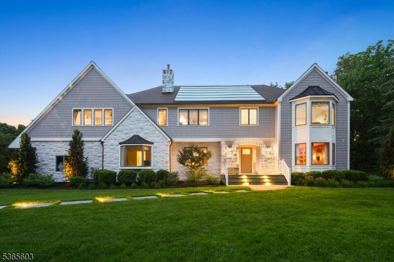 Property Photo: 8 Olde Greenhouse Ln NJ 07940