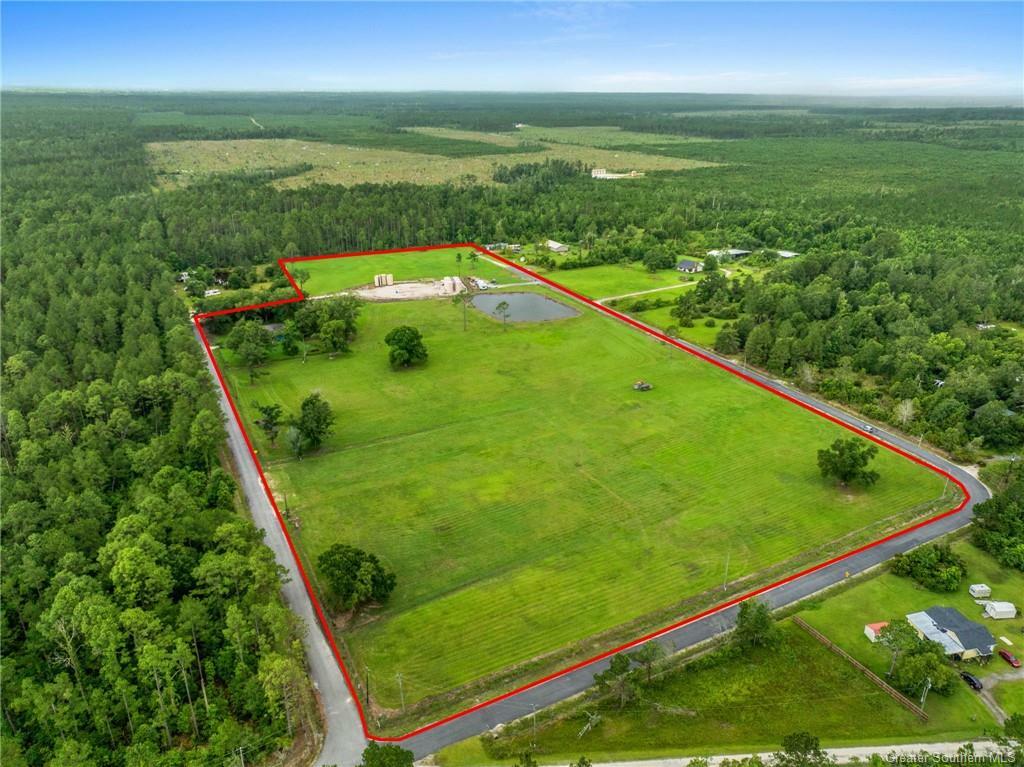 Property Photo: 844 M Cooley Road LA 70633