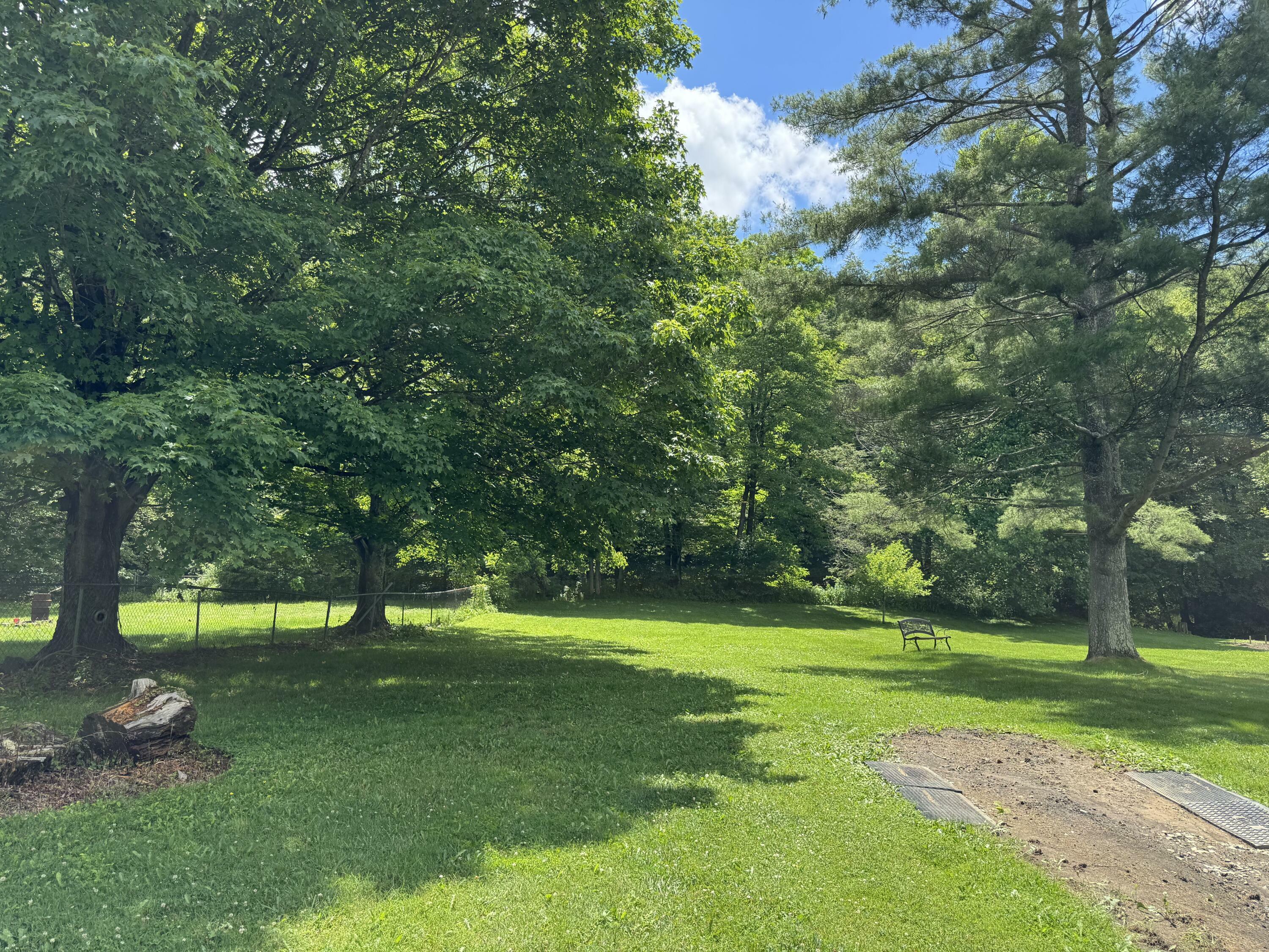 Property Photo: 5744 W Midland Trail WV 25958