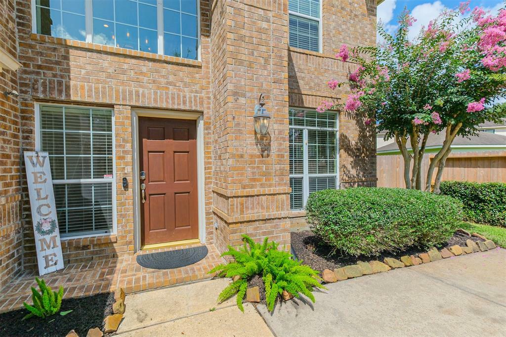 Property Photo: 2406 Blue Water Bay Drive TX 77494