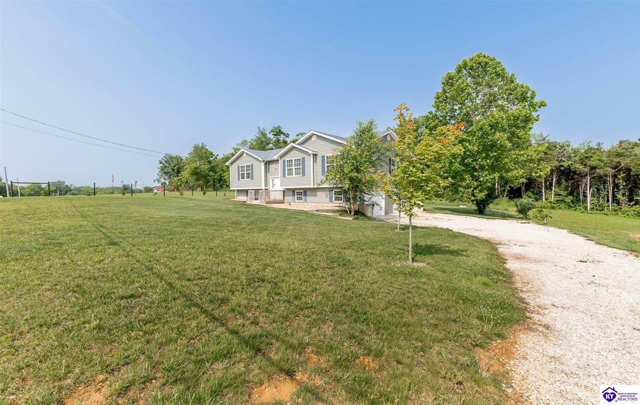 Property Photo: 303 Charlie Pile Road KY 40142