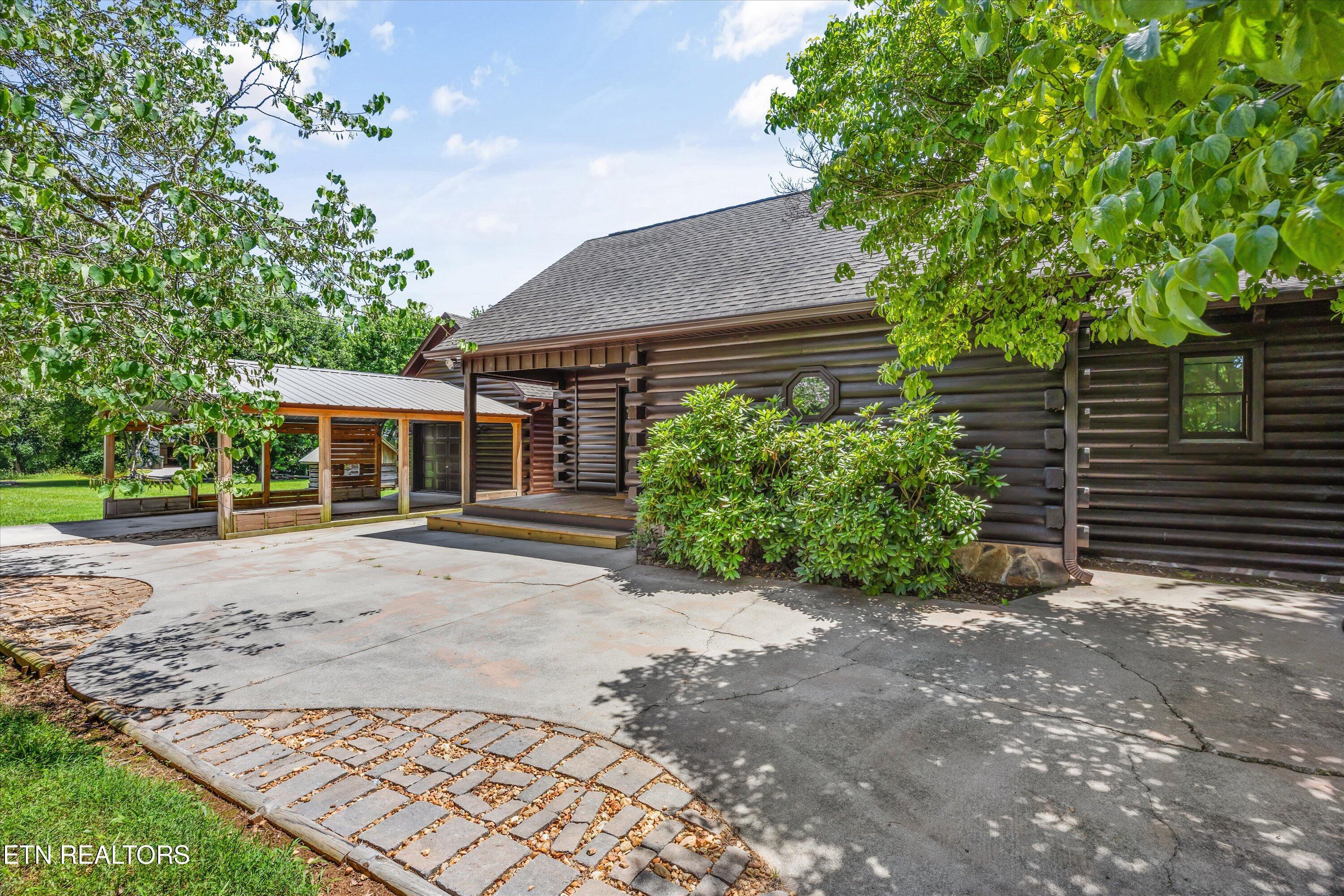 Property Photo: 284 Savannah Shores Drive TN 37325