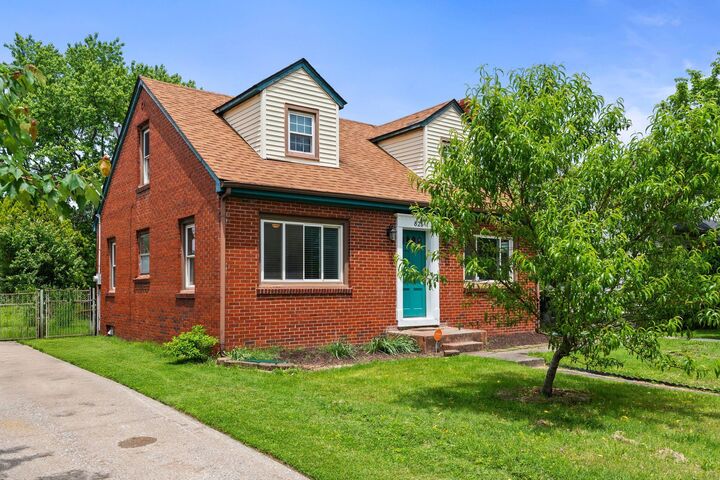 Property Photo: 825 Darley Drive KY 40505
