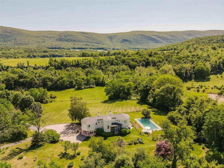 Property Photo: 1114 County Route 3 NY 12502