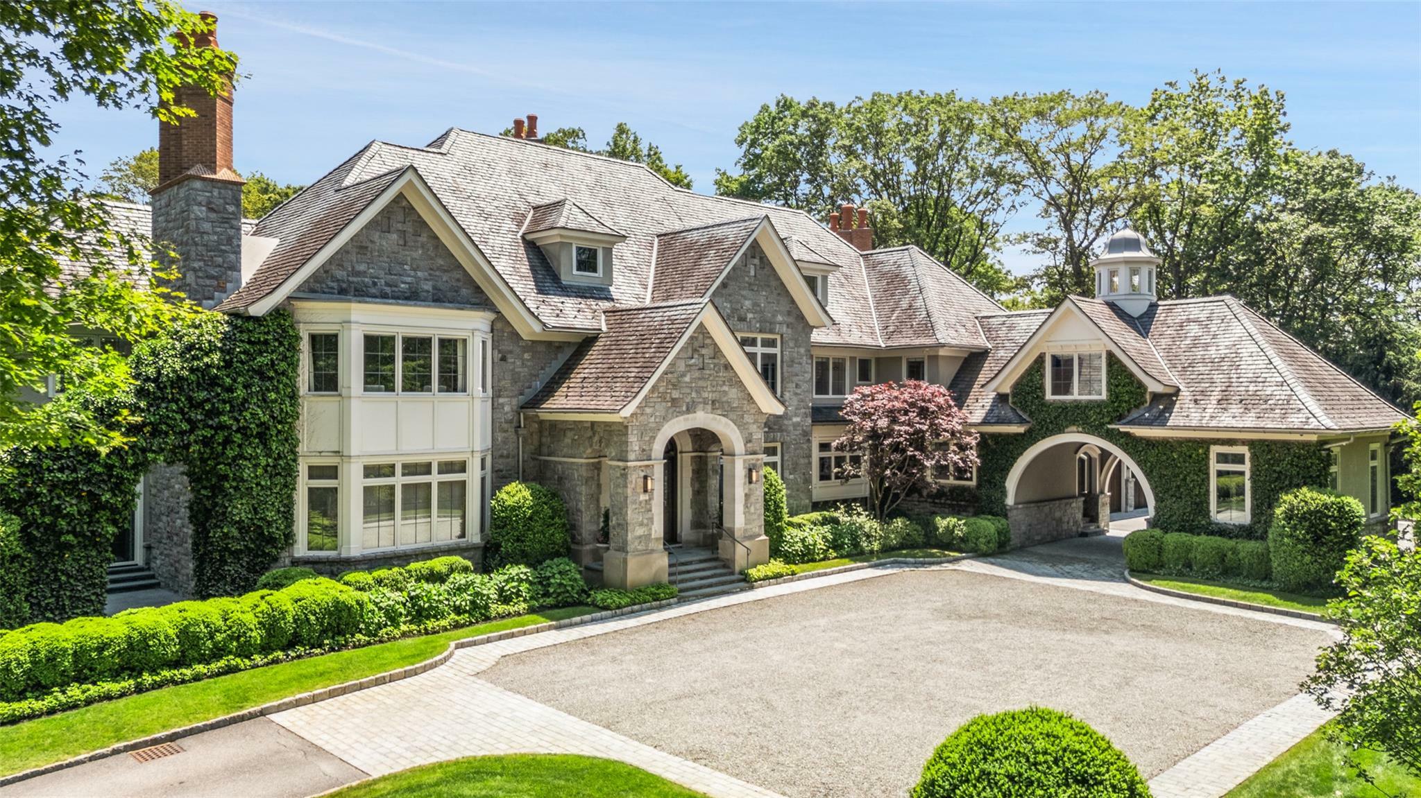Property Photo: 3 Terrace Circle NY 10504