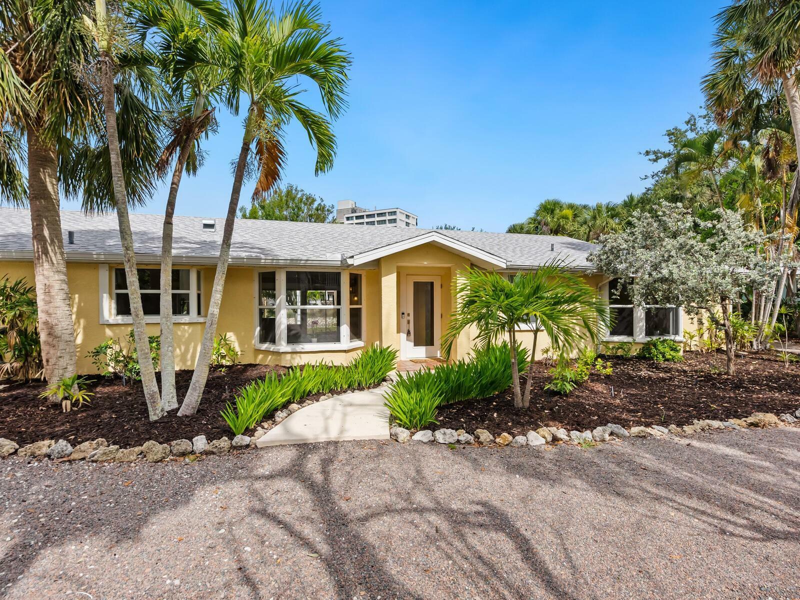4830 Estrada De Costa  Sarasota FL 34242 photo