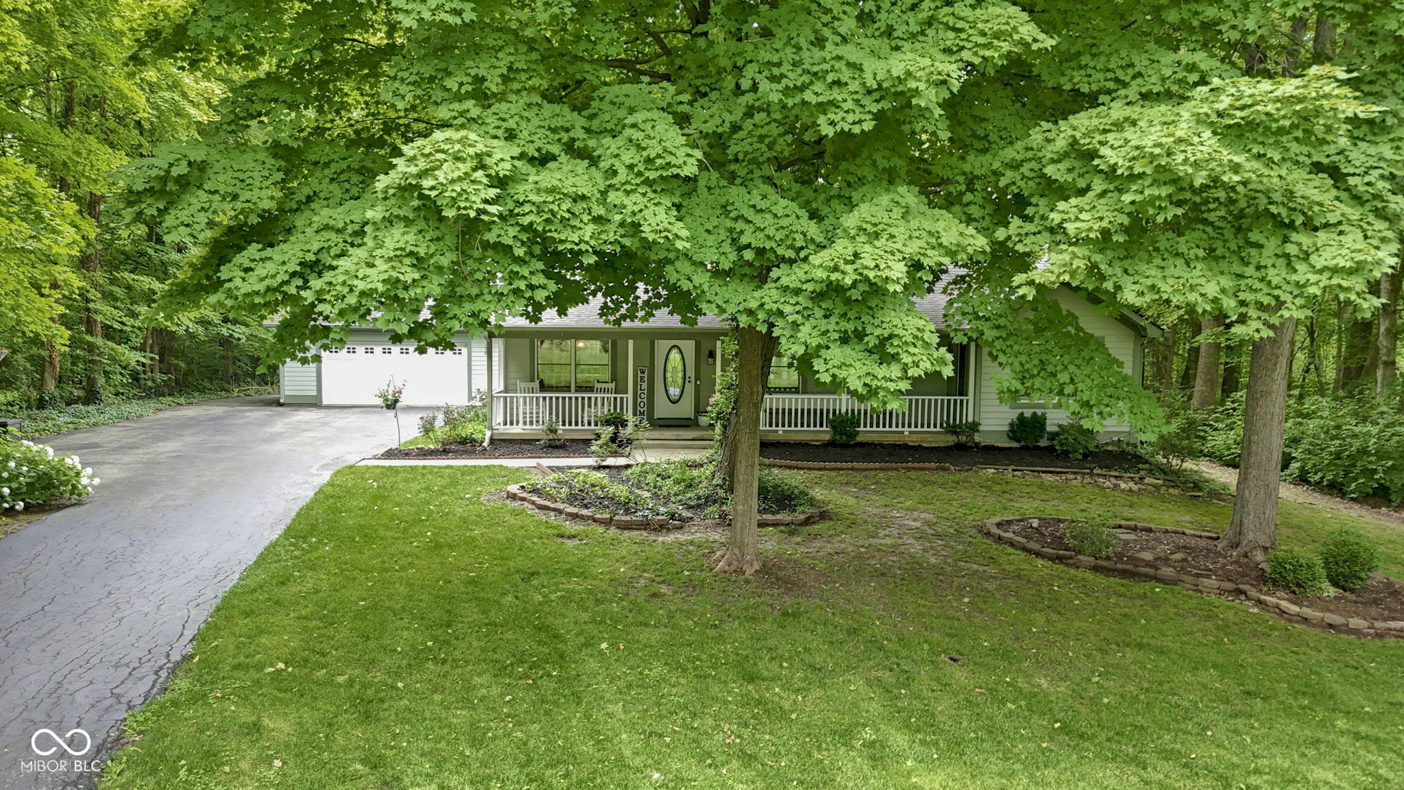 Property Photo:  10808 Greenbriar Drive  IN 46037 
