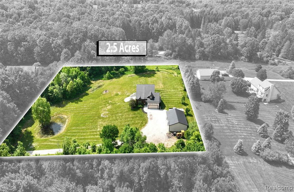 Property Photo: 1840 Hidden Lake Trail MI 48462 9174