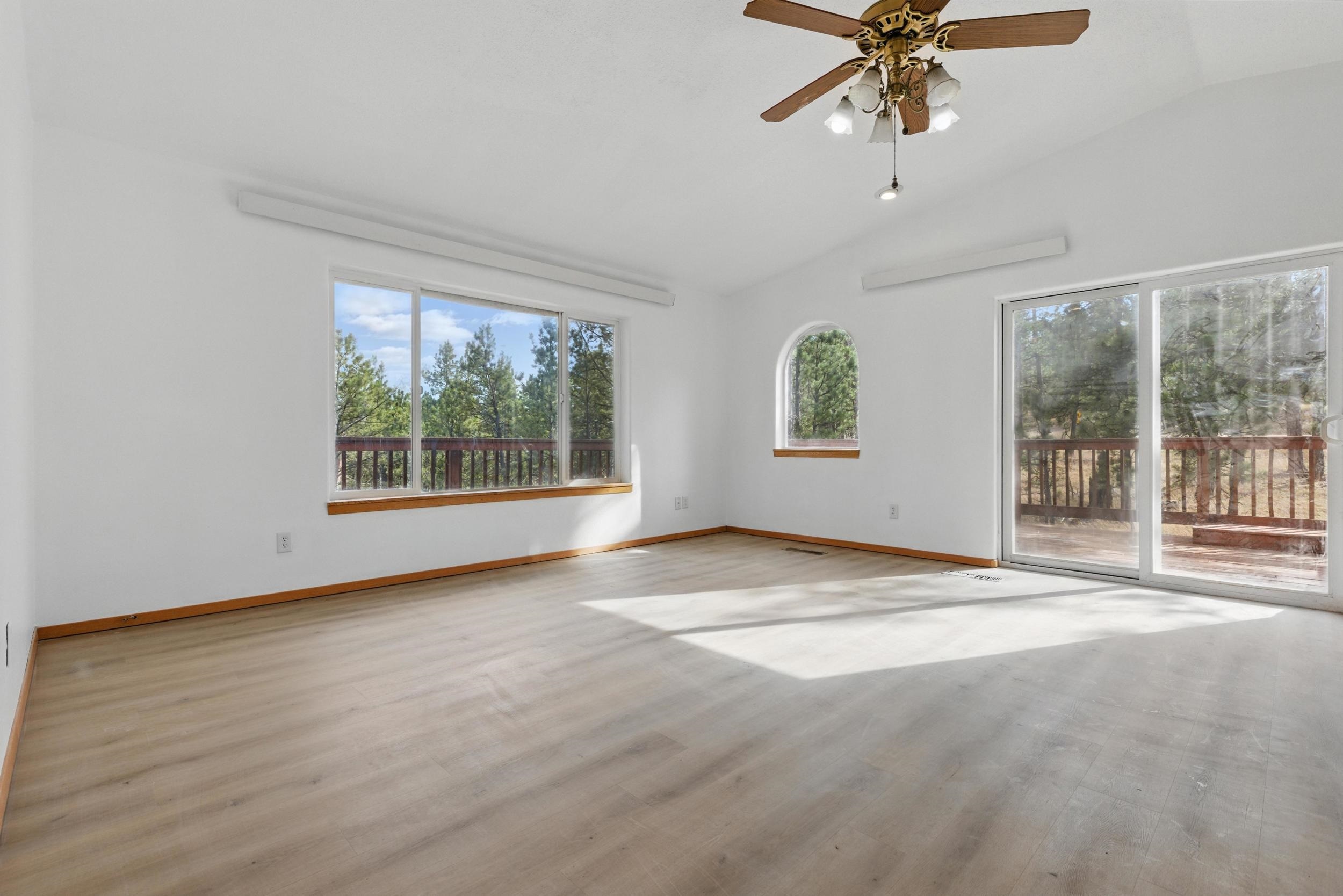 Property Photo: 13656 Lost Cave Road SD 57751