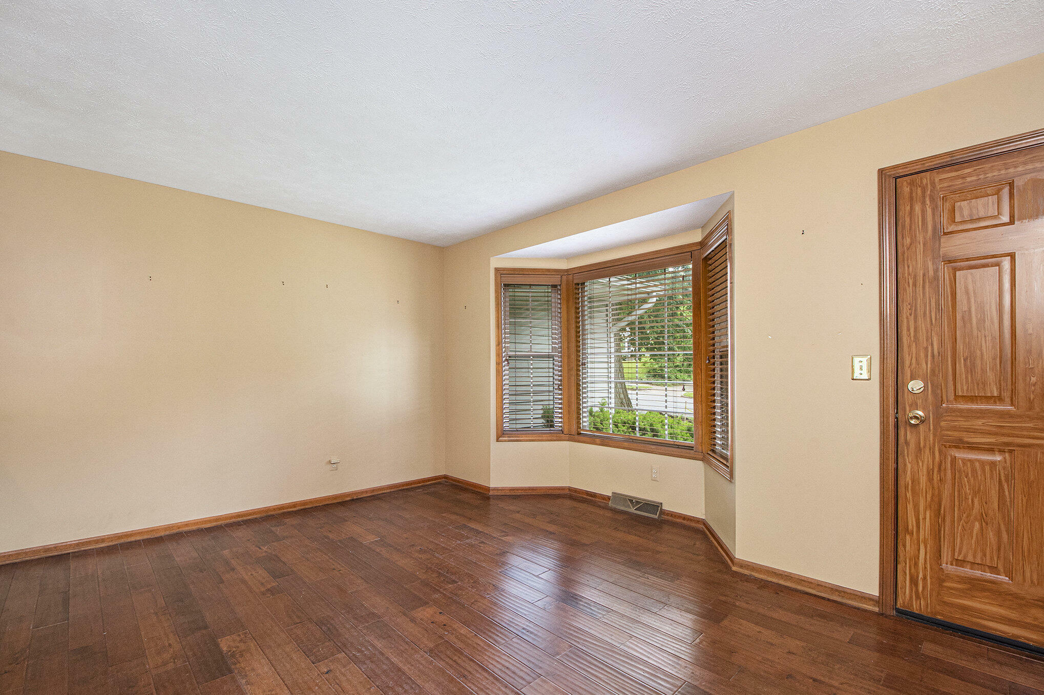 Property Photo: 238 Baynton Avenue NE MI 49503