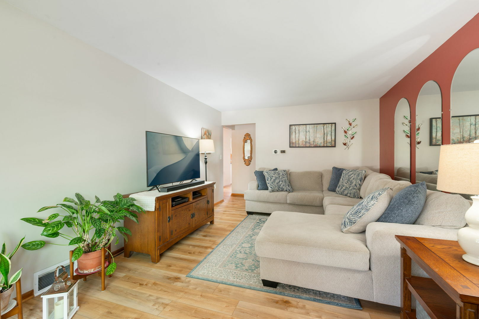 Property Photo: 14437 Kostner Avenue IL 60445