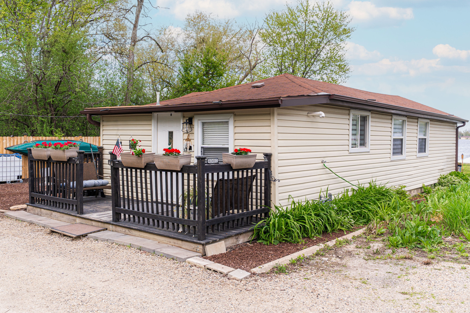 Property Photo: 40492 N Lambert Drive IL 60002