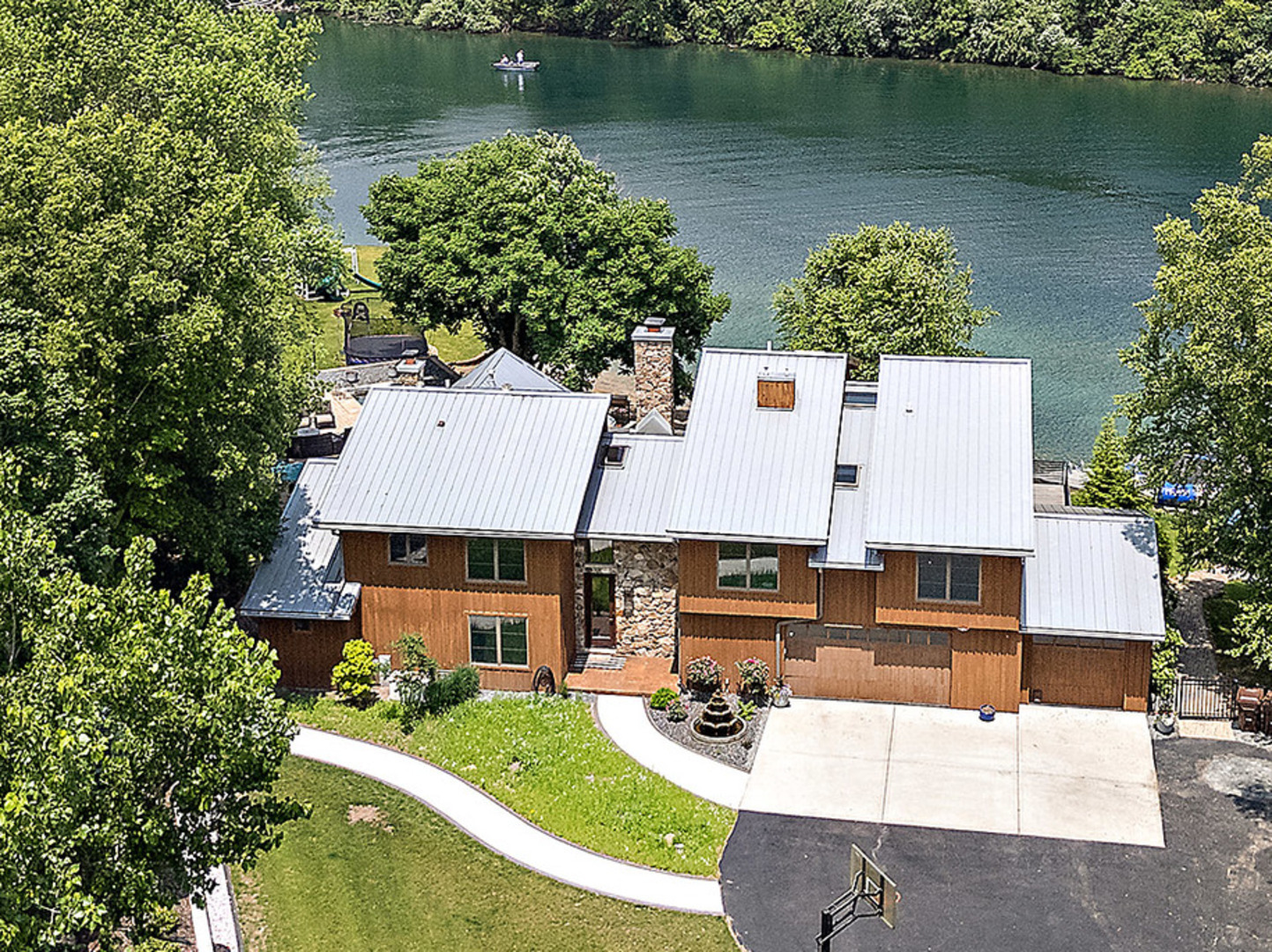 Property Photo: 2500 Wahoo Court IL 60450