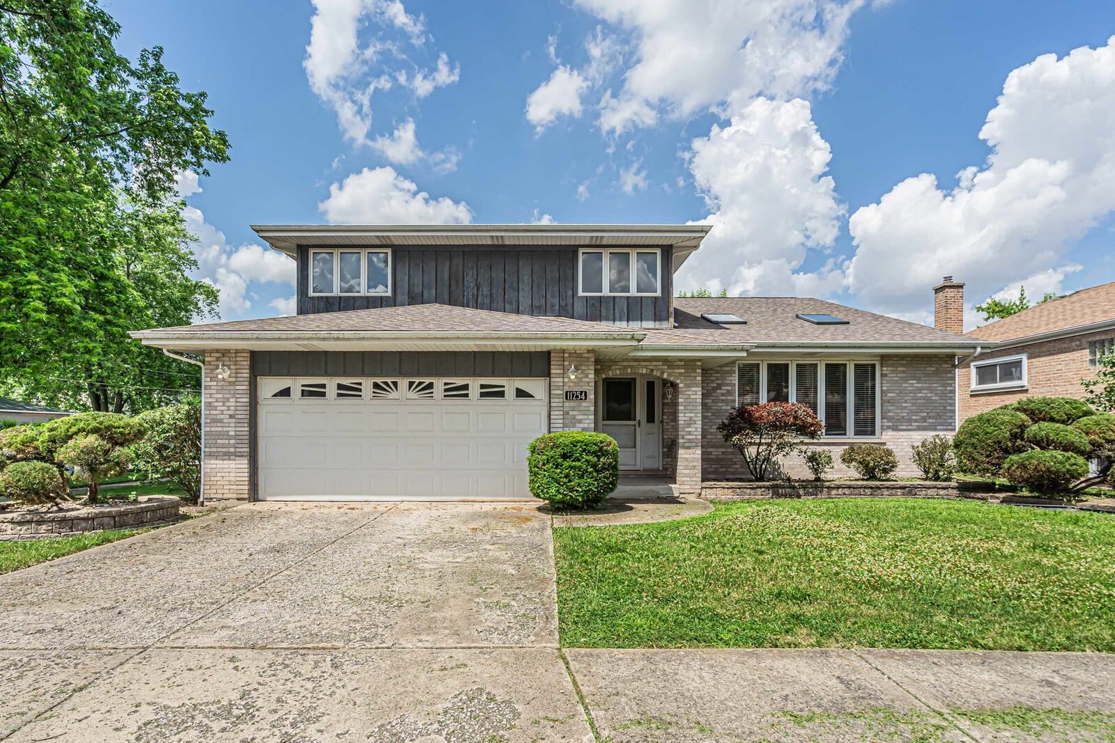 Property Photo:  11254 S Whipple Street  IL 60655 