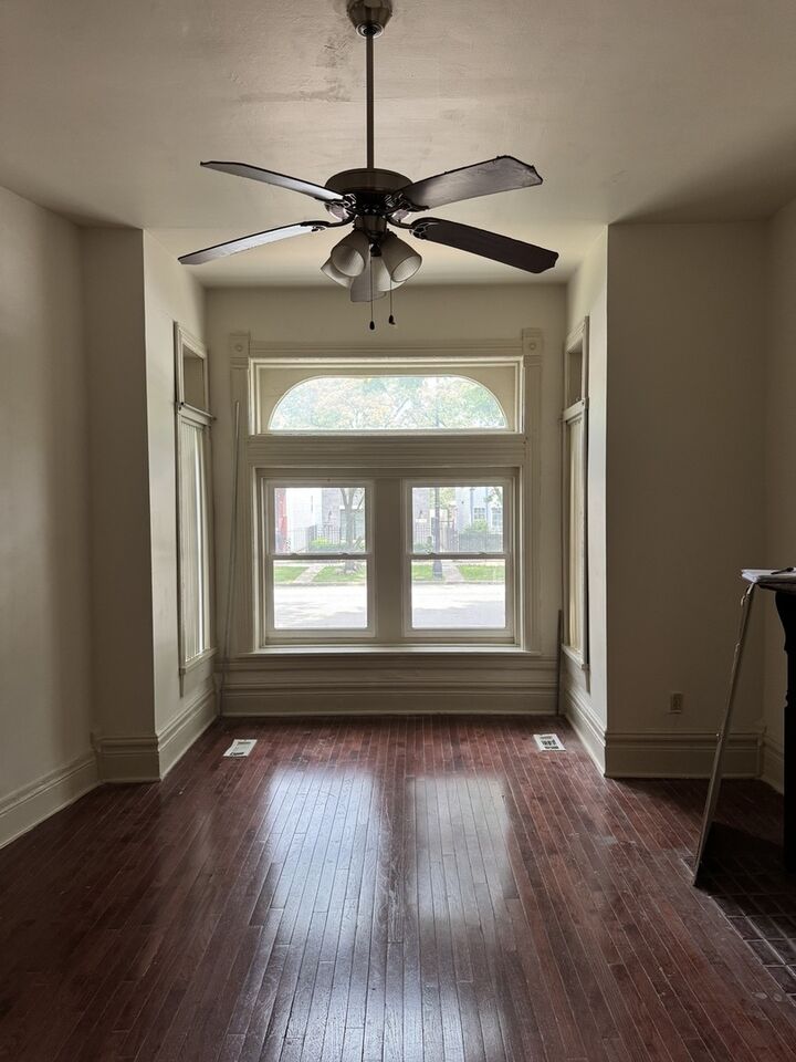 Property Photo: 2735 W Washington Boulevard IL 60612