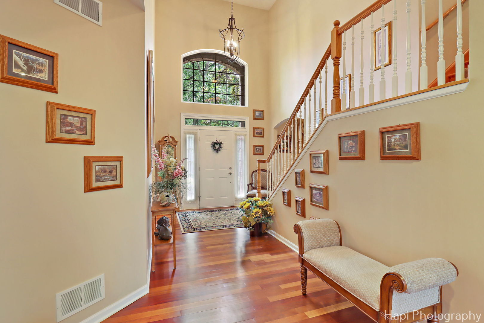 Property Photo: 1606 Tecumseh Drive IL 60050
