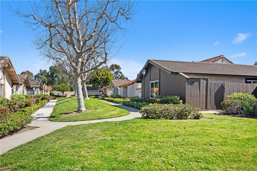 Property Photo: 40 Tangerine CA 92618