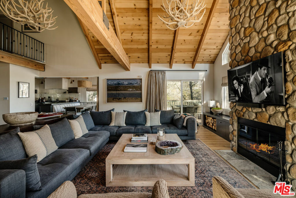28805 North Shore Road  Lake Arrowhead CA 92352 photo
