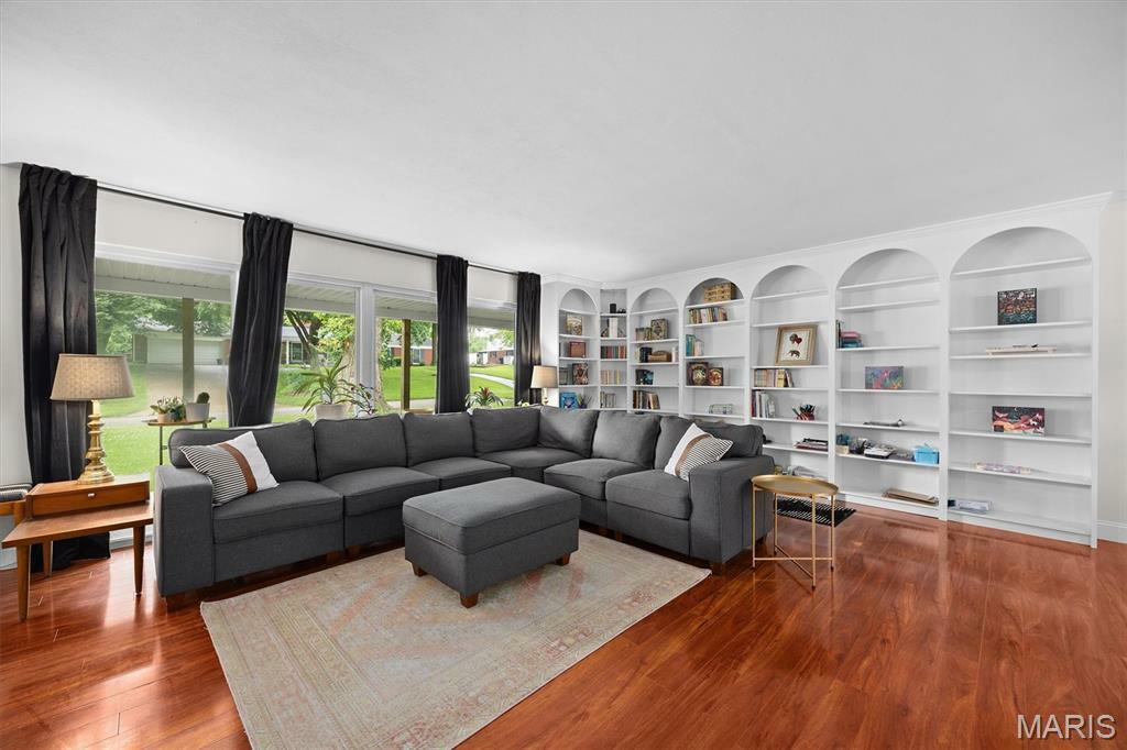 Property Photo: 101 E Fairway Drive IL 62223