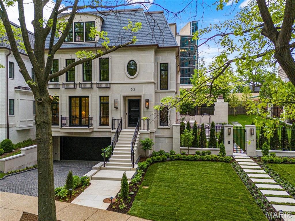 Property Photo: 132 N Brentwood Boulevard MO 63105