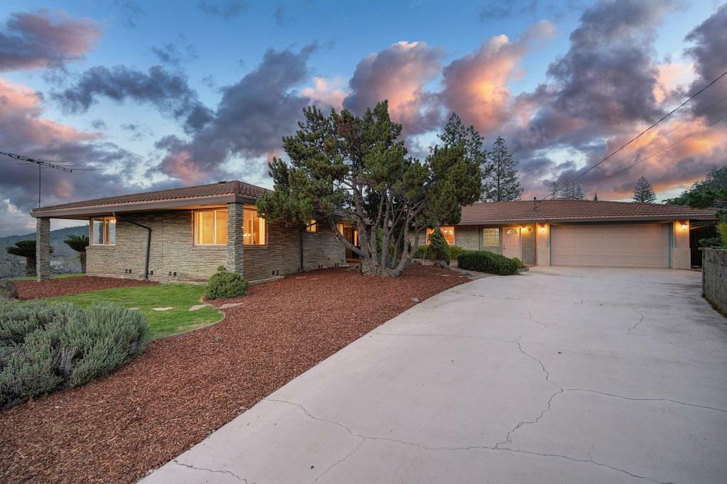Property Photo: 1589 Francisco Drive CA 95762