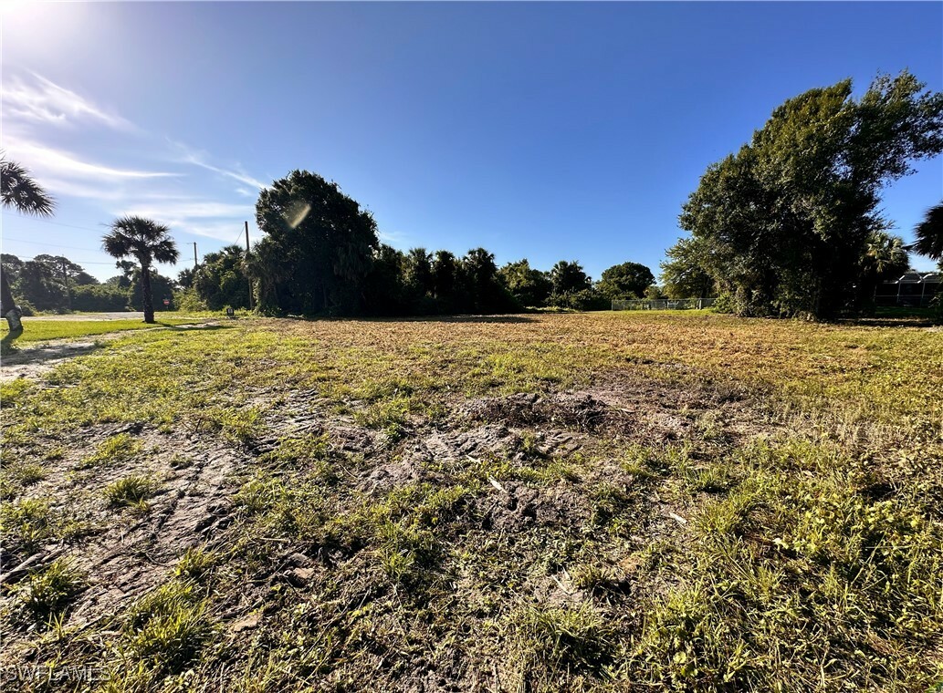 Property Photo: 3709 Stagg Court FL 33905