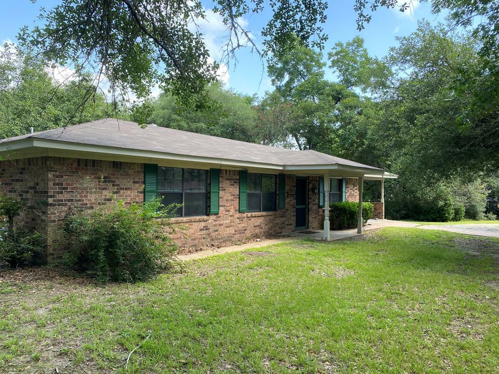 Property Photo: 459 N Main St TX 75845