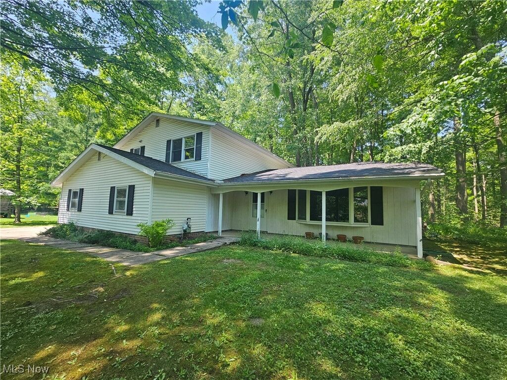 Property Photo:  9028 Forest Lane  OH 44026 