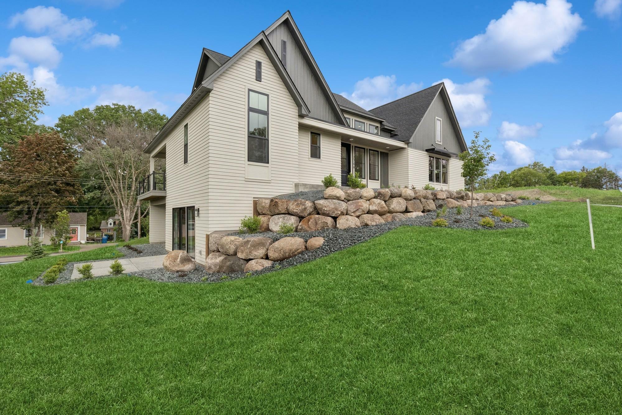 Property Photo: 2706 Lakeview Court MN 55117