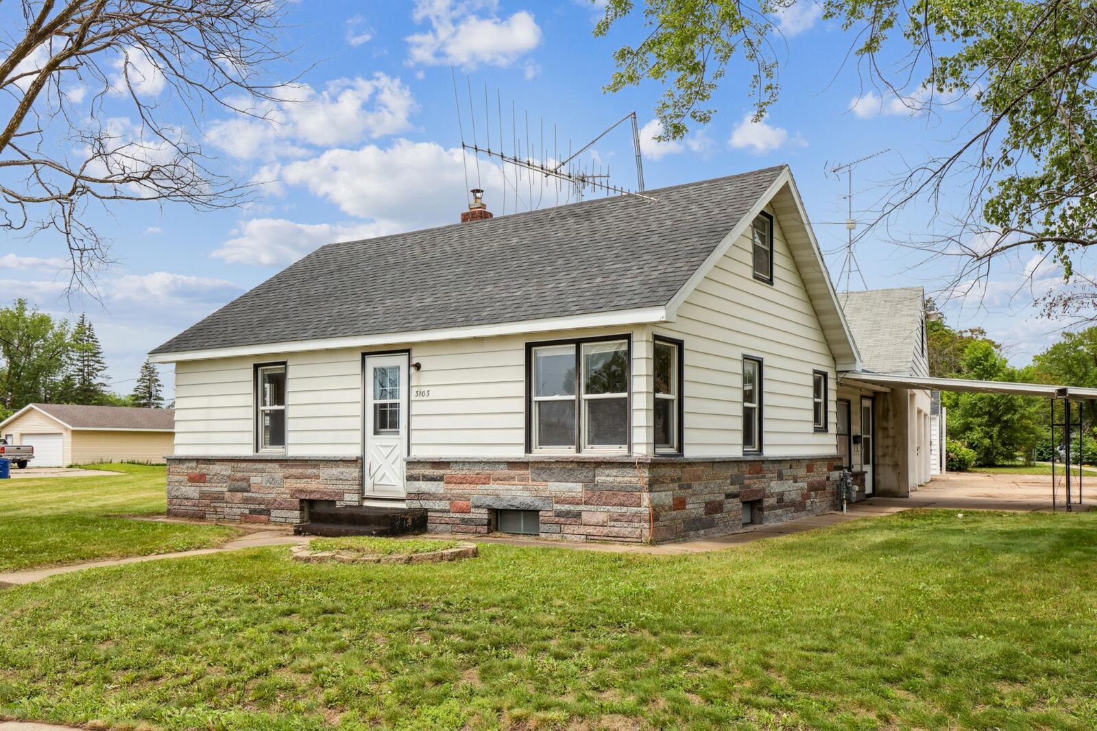 Property Photo:  3103 7th Street N  MN 56303 