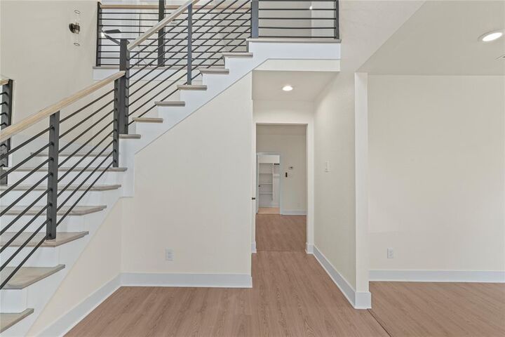 Property Photo: 1639 Chapman Street TX 75104