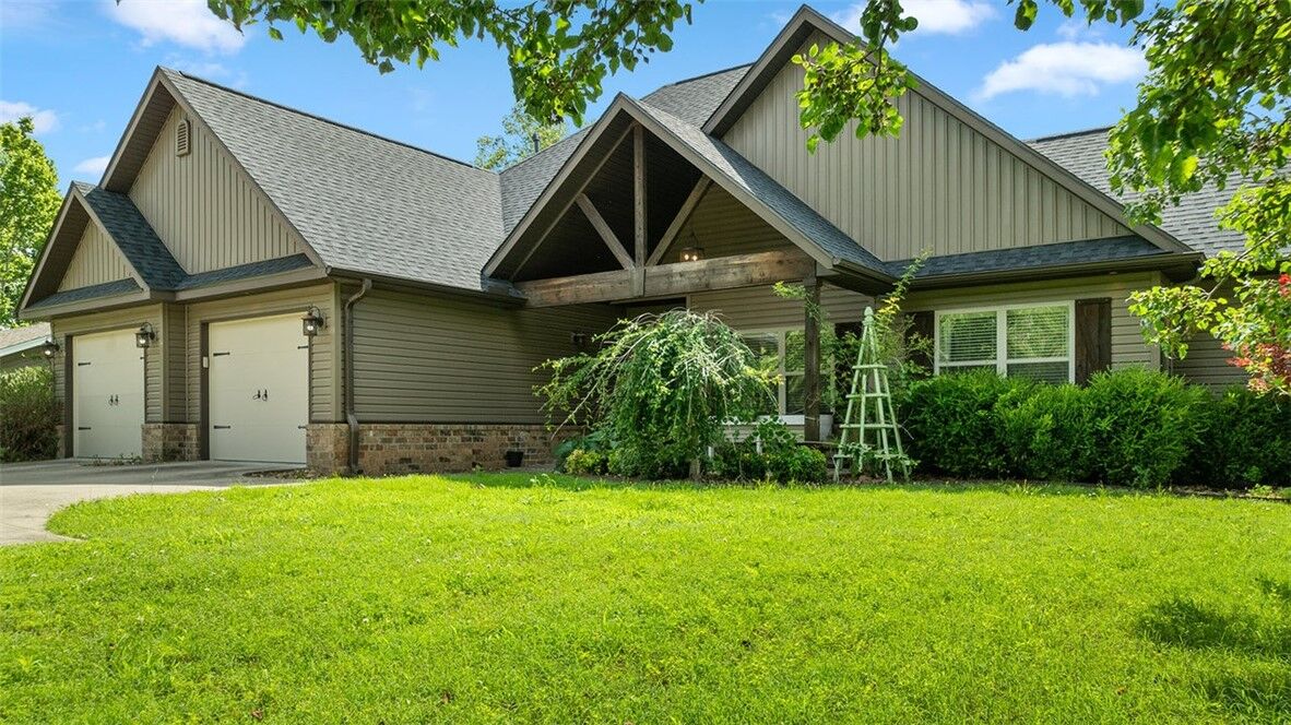 Property Photo:  5142 Joe Lane  AR 72756 