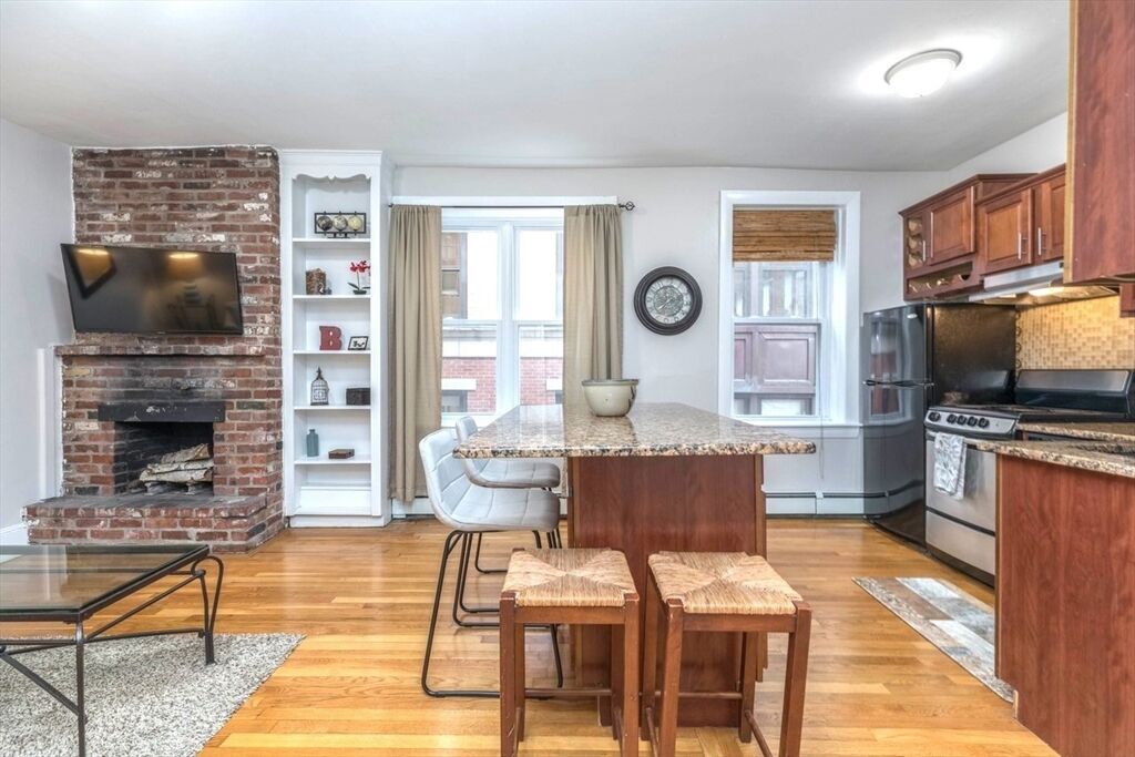Property Photo:  286-288 Cambridge St 4  MA 02114 
