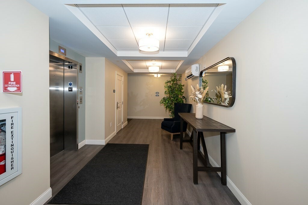 Property Photo:  3302 Briarwood Village 3302  MA 01510 