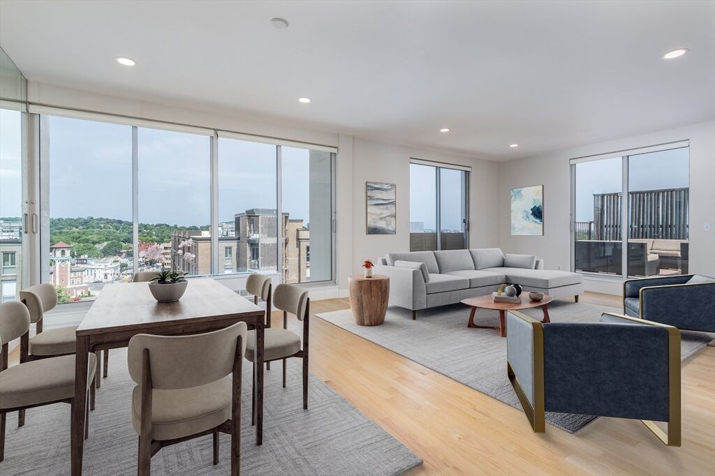 Property Photo:  33 Pond Ave Ph1208  MA 02445 