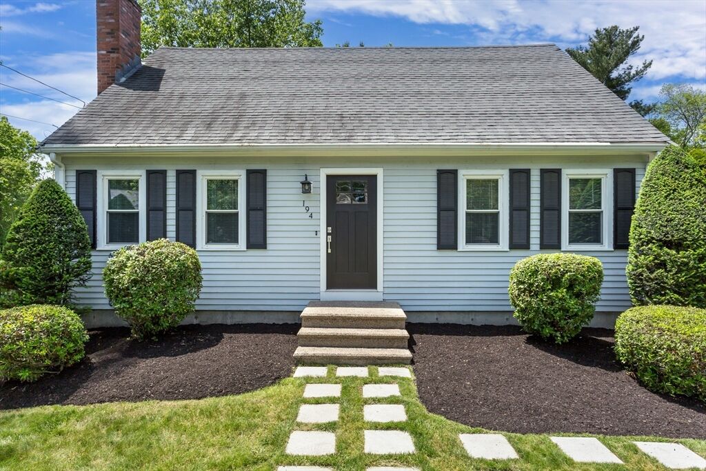 Property Photo:  194 Crossfield Rd  MA 02038 