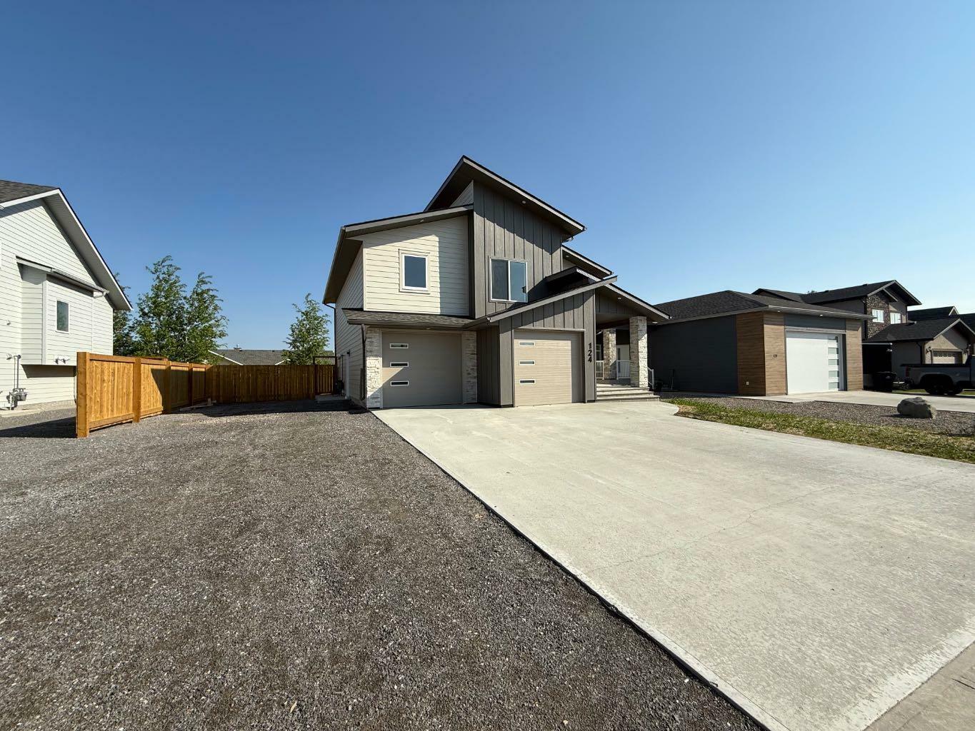 Property Photo:  124 Trestle Place  AB T7V 0B8 