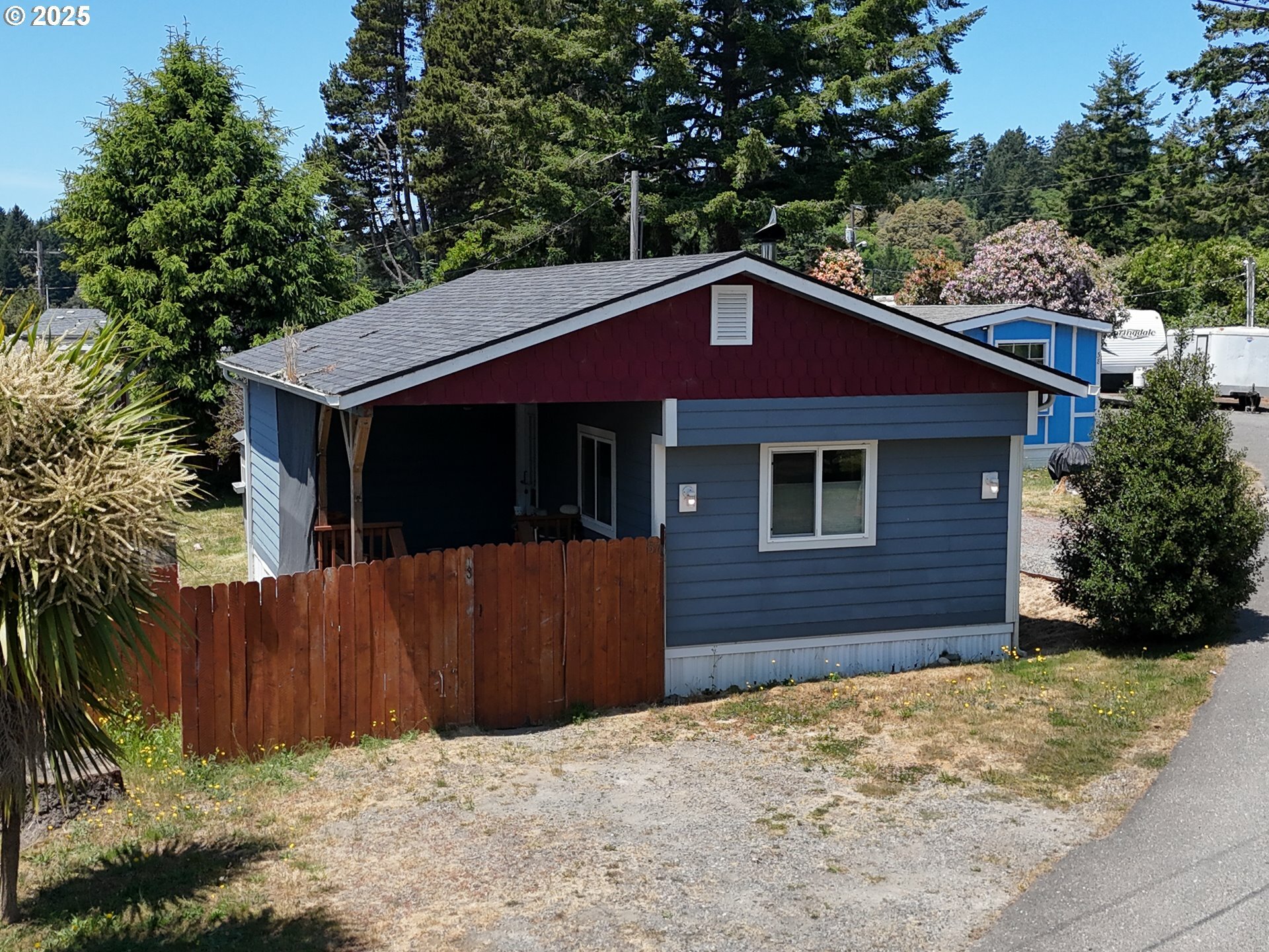 Property Photo: 96465 Coverdell Rd OR 97415