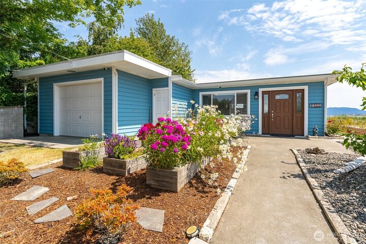 Property Photo:  4452  Saltspring Drive  WA 98248 