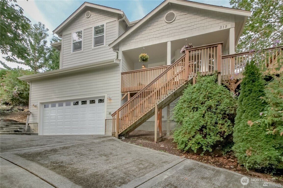 Property Photo: 315 Stevens Avenue NW WA 98057