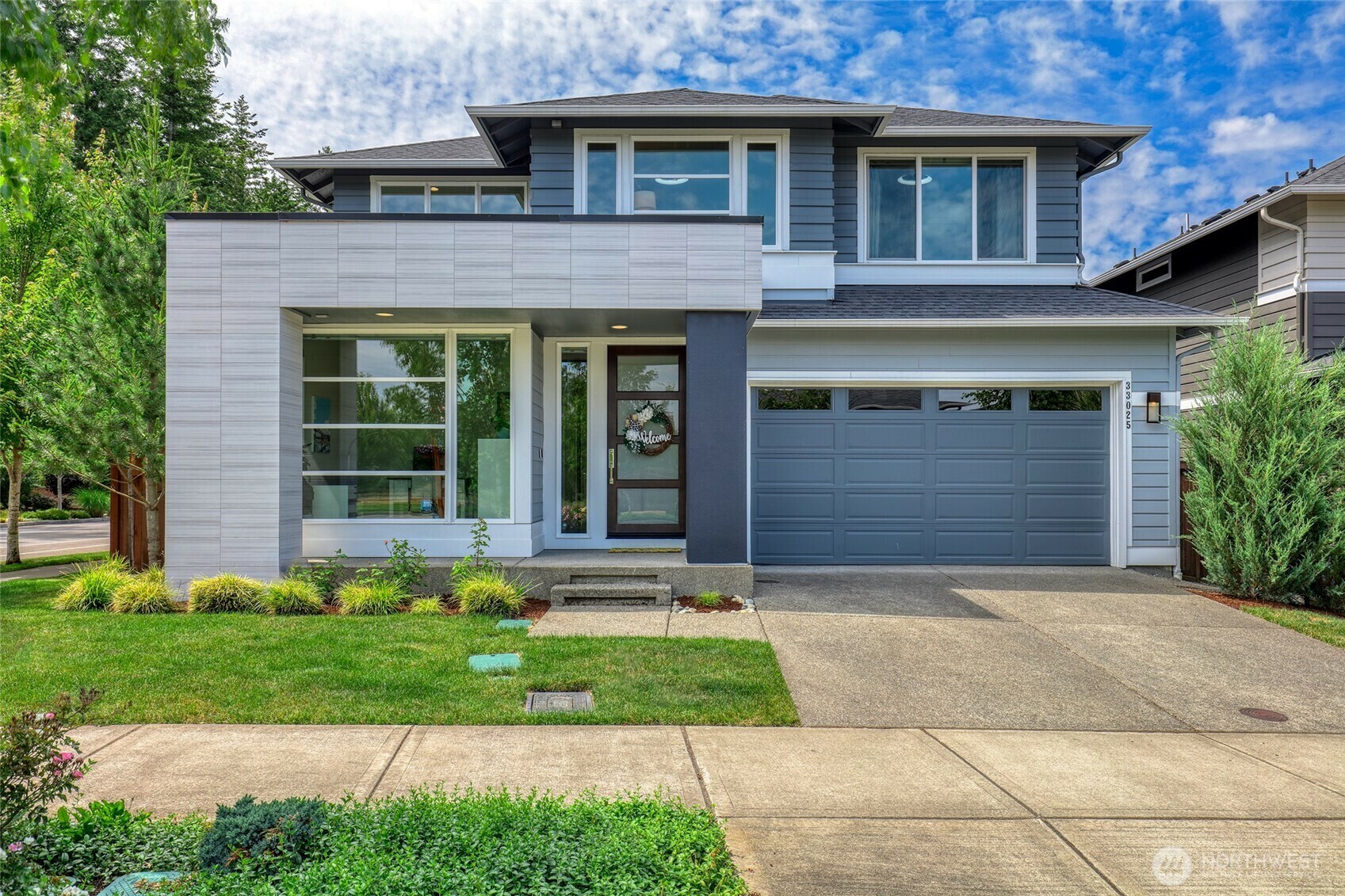 Property Photo: 33025 Evergreen Avenue SE WA 98010