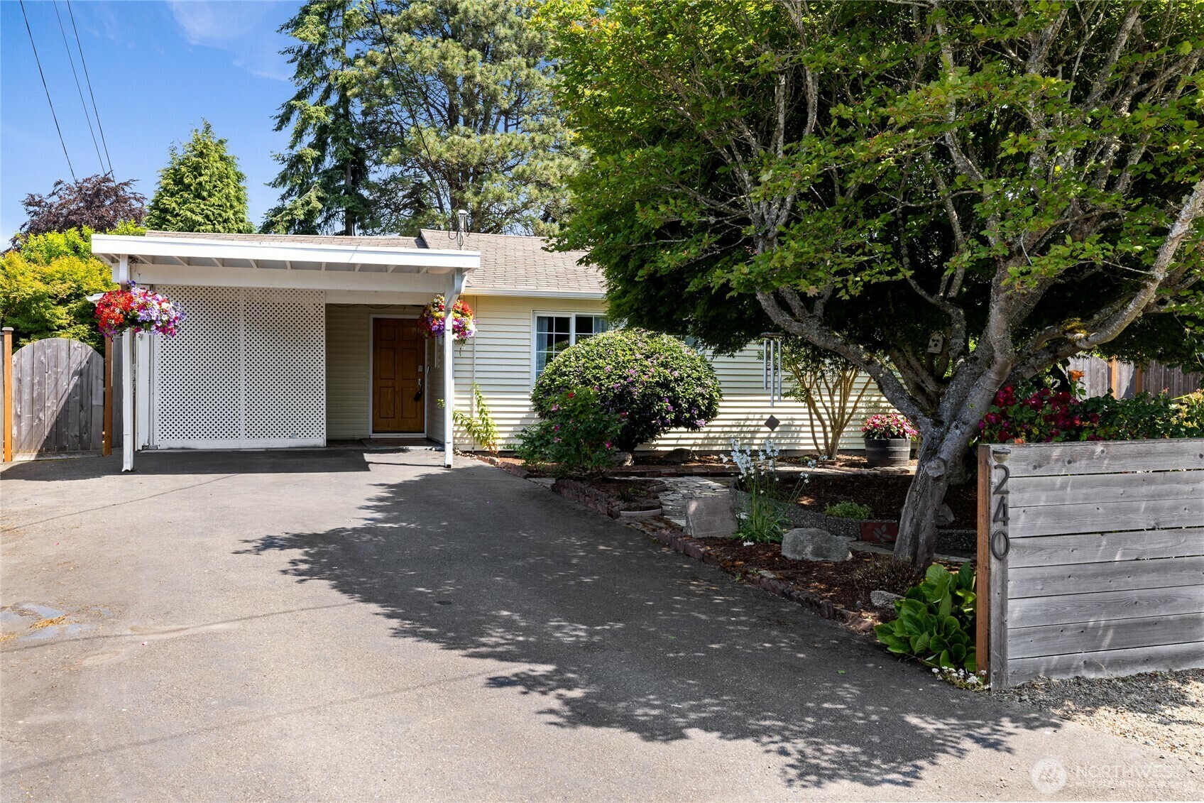 Property Photo: 240 S 186th Street WA 98148