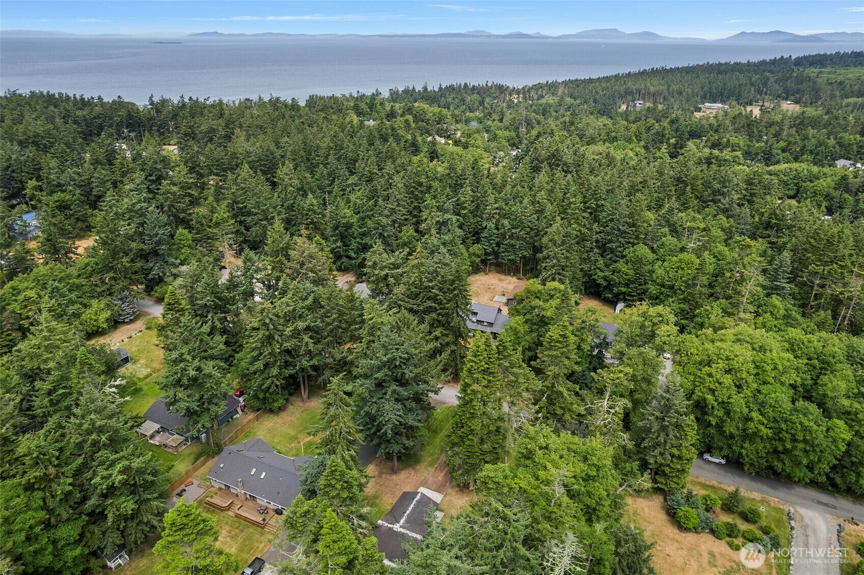 Property Photo: 2253 Wellman Place WA 98277