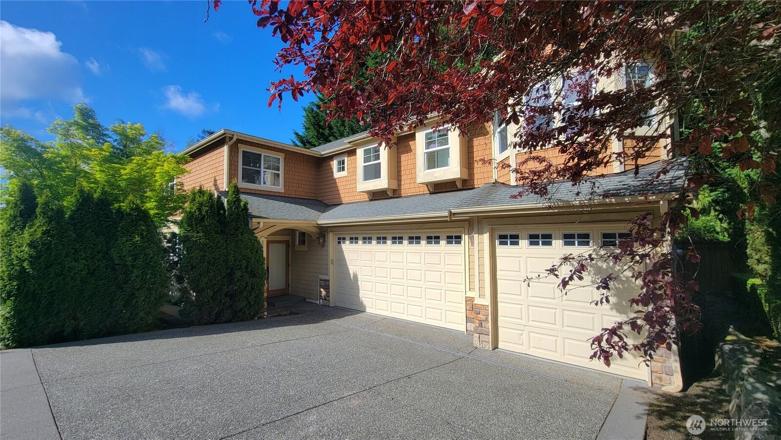 Property Photo: 11341 106th Avenue NE WA 98033