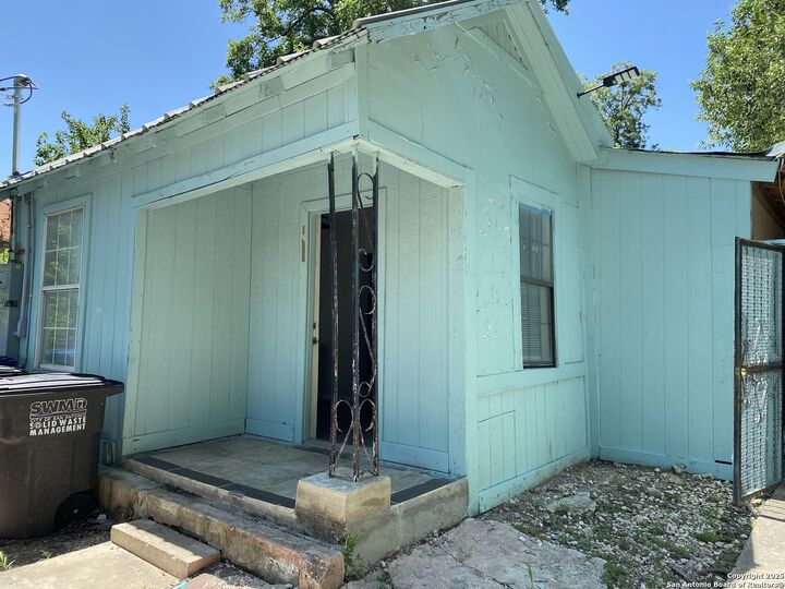 1538 Brighton  San Antonio TX 78211 photo