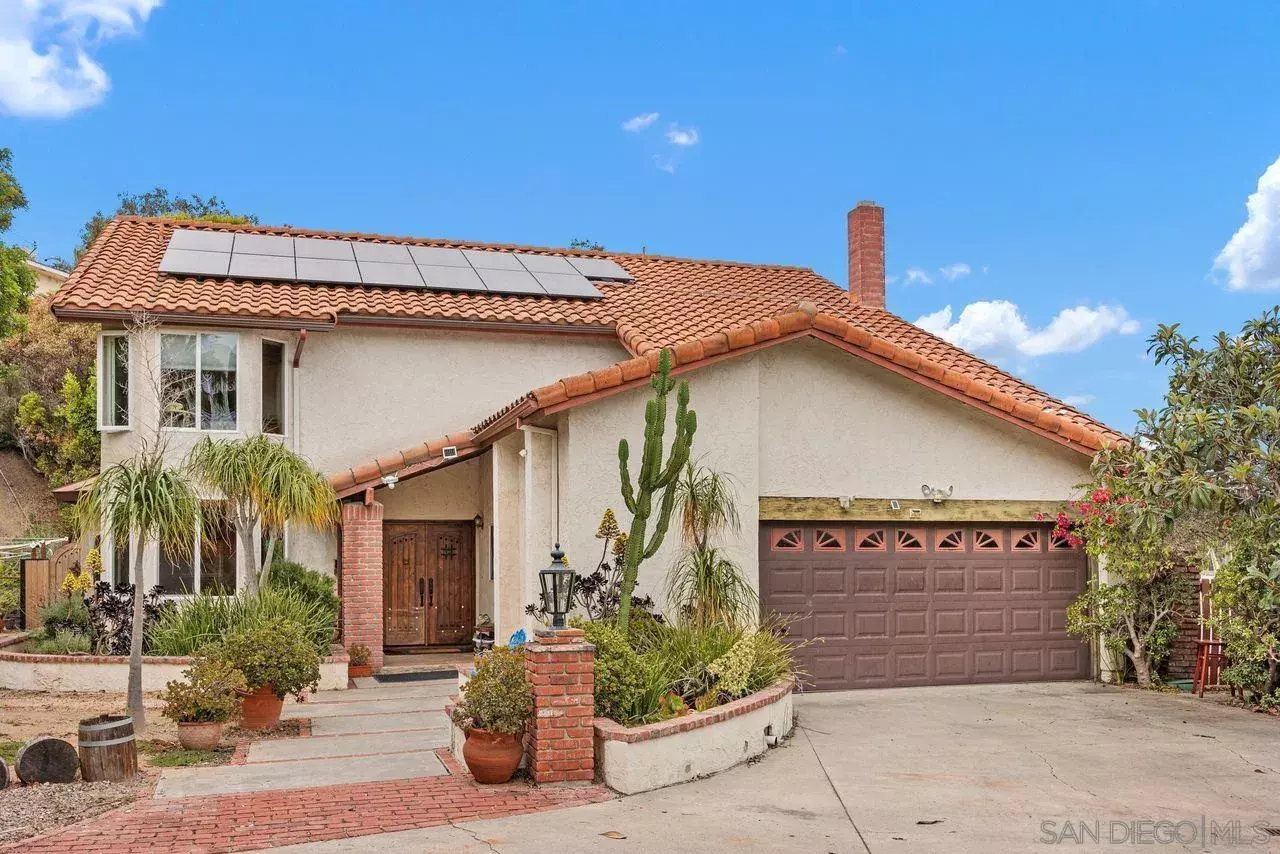 Property Photo:  2238 Oceanview Rd  CA 92056 
